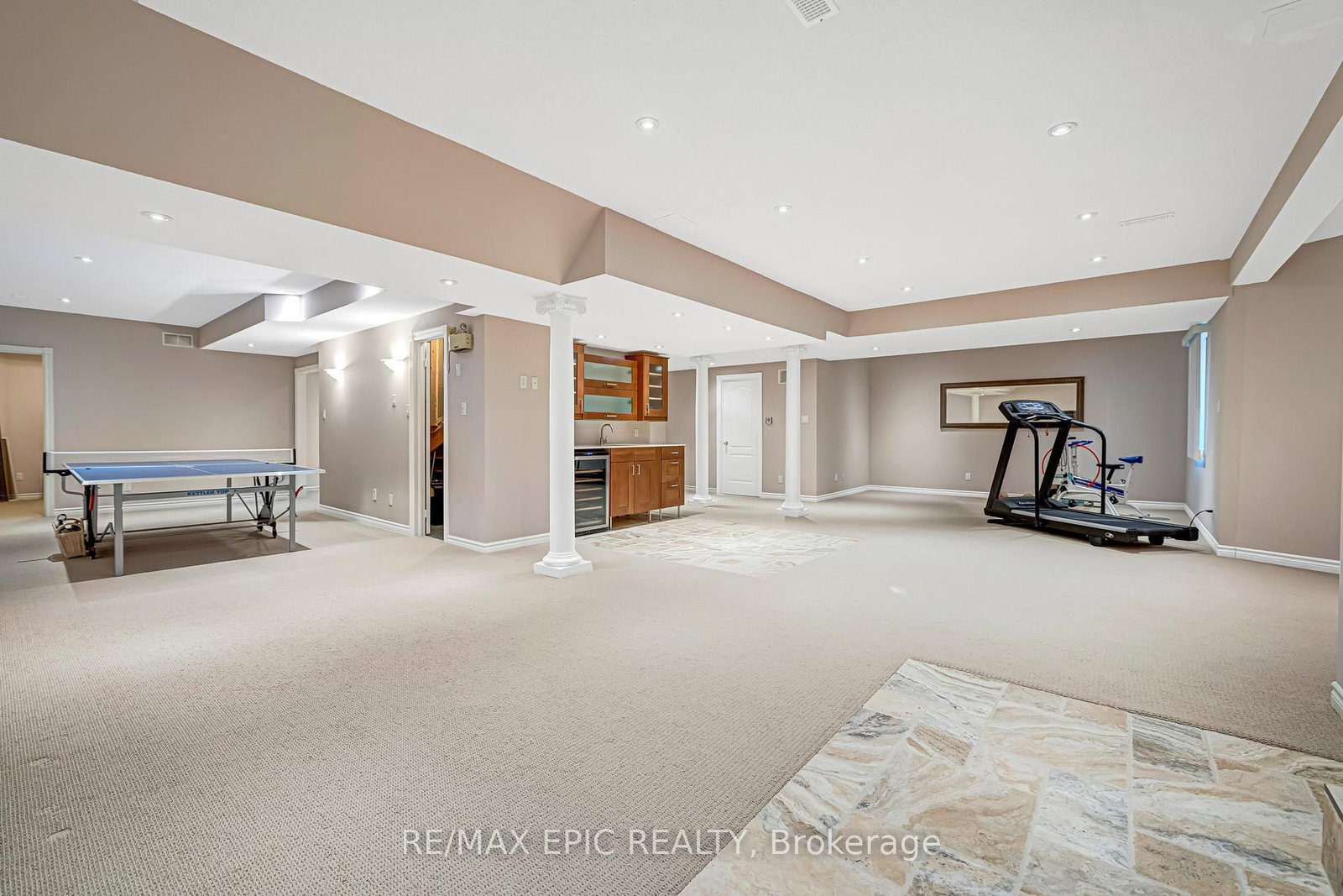 11 Palace Court • Richmond Hill, ON photo 43