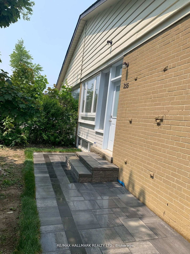 home for lease on Bsmt-255 Ashlar Road