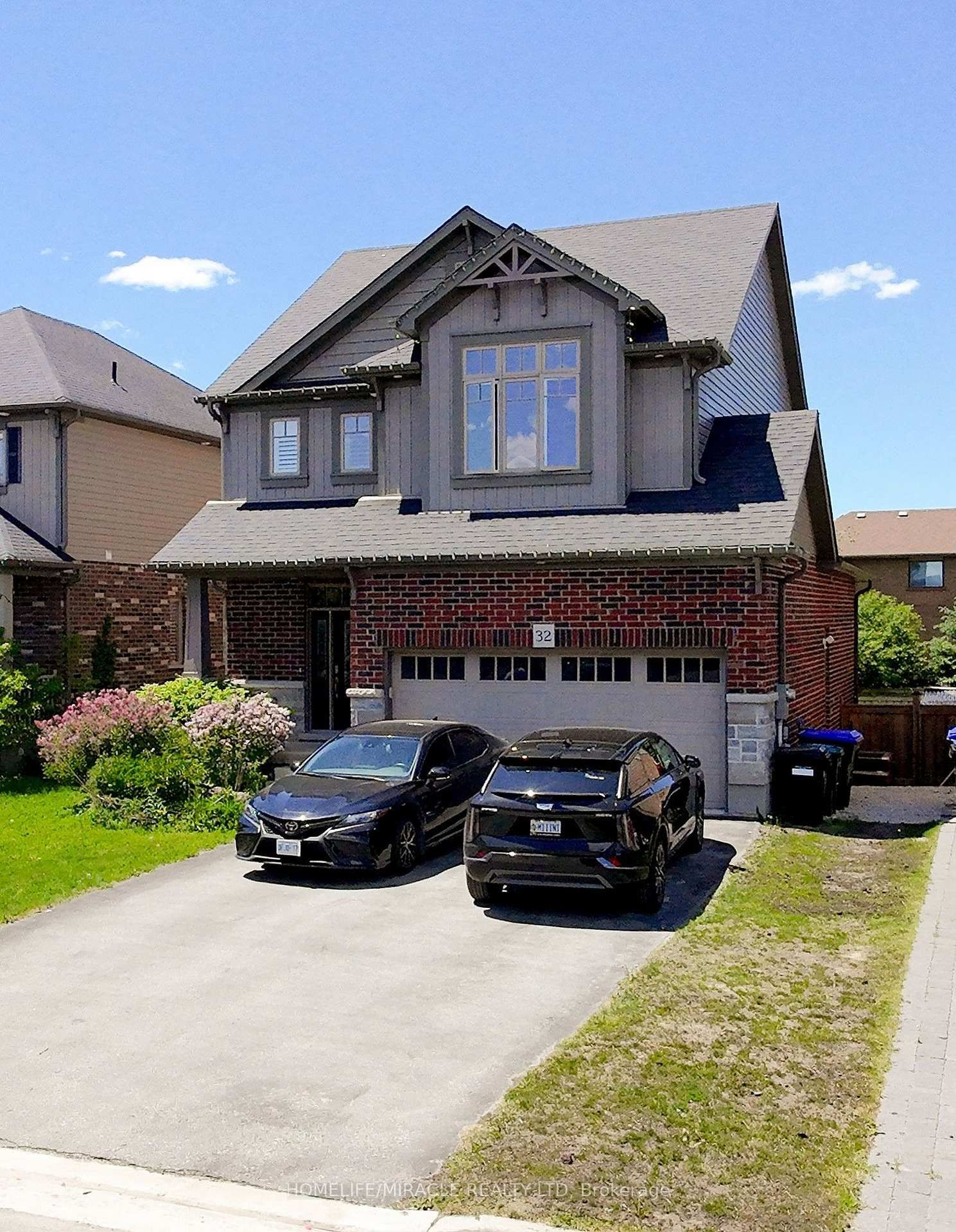 32 Carleton Trail • New Tecumseth, ON photo 2
