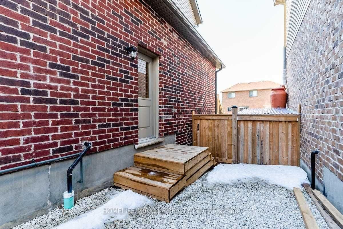 32 Carleton Trail • New Tecumseth, ON photo 27