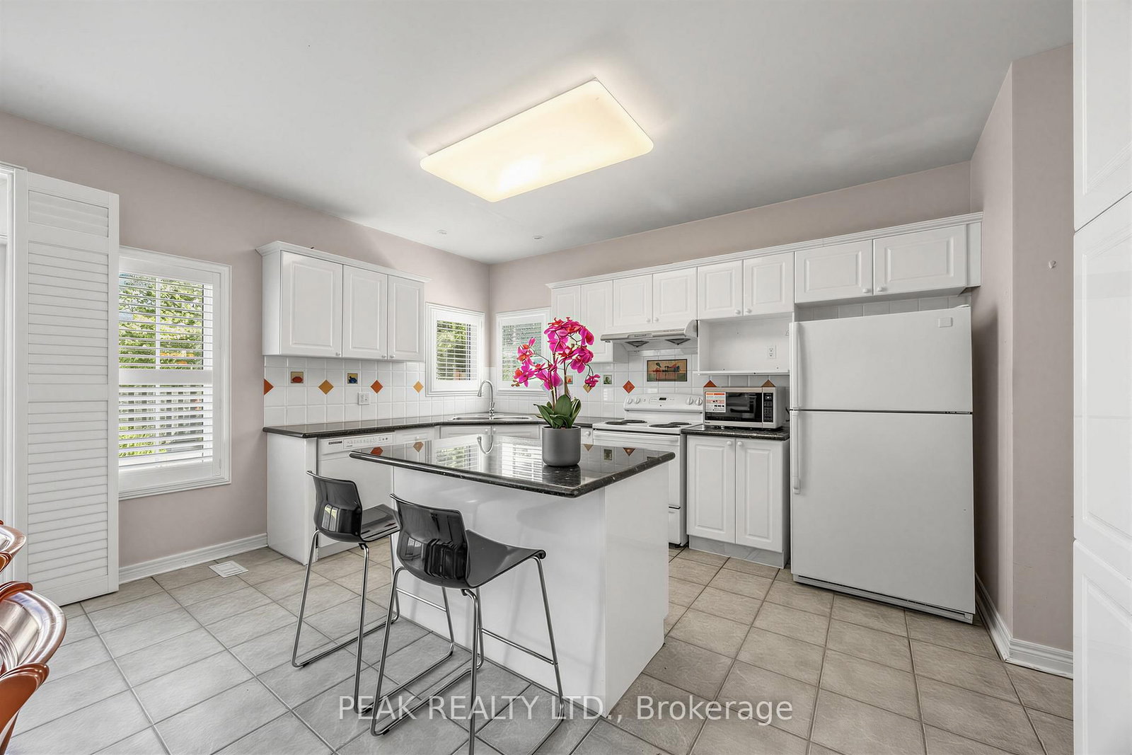 66 Hollylane Drive • Markham, ON photo 10