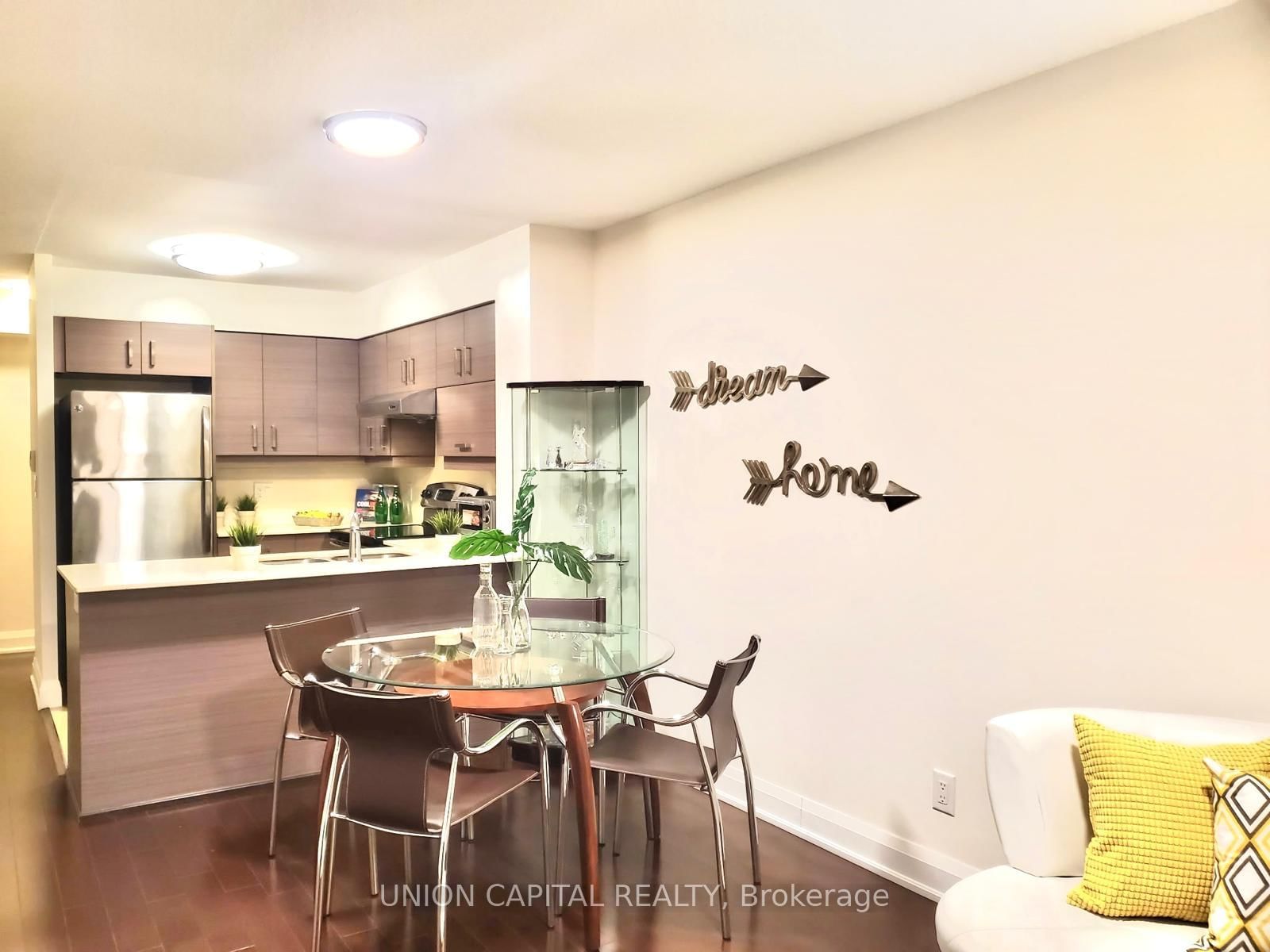 1 Uptown Drive • #910 • Markham, ON photo 4