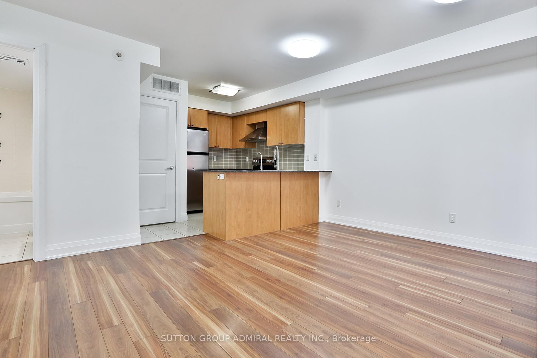 318 John Street, Unit 265