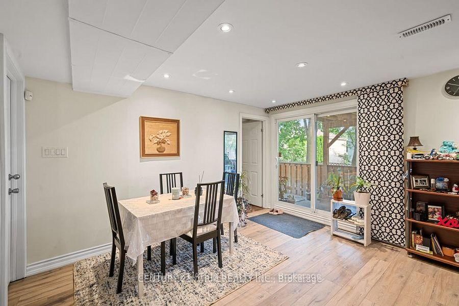 33 Autumn Way • Aurora, ON photo 39