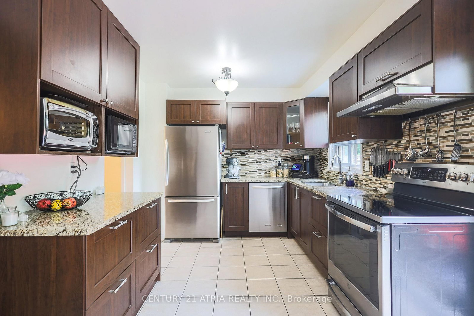 92 Rejane Crescent • Vaughan, ON photo 9
