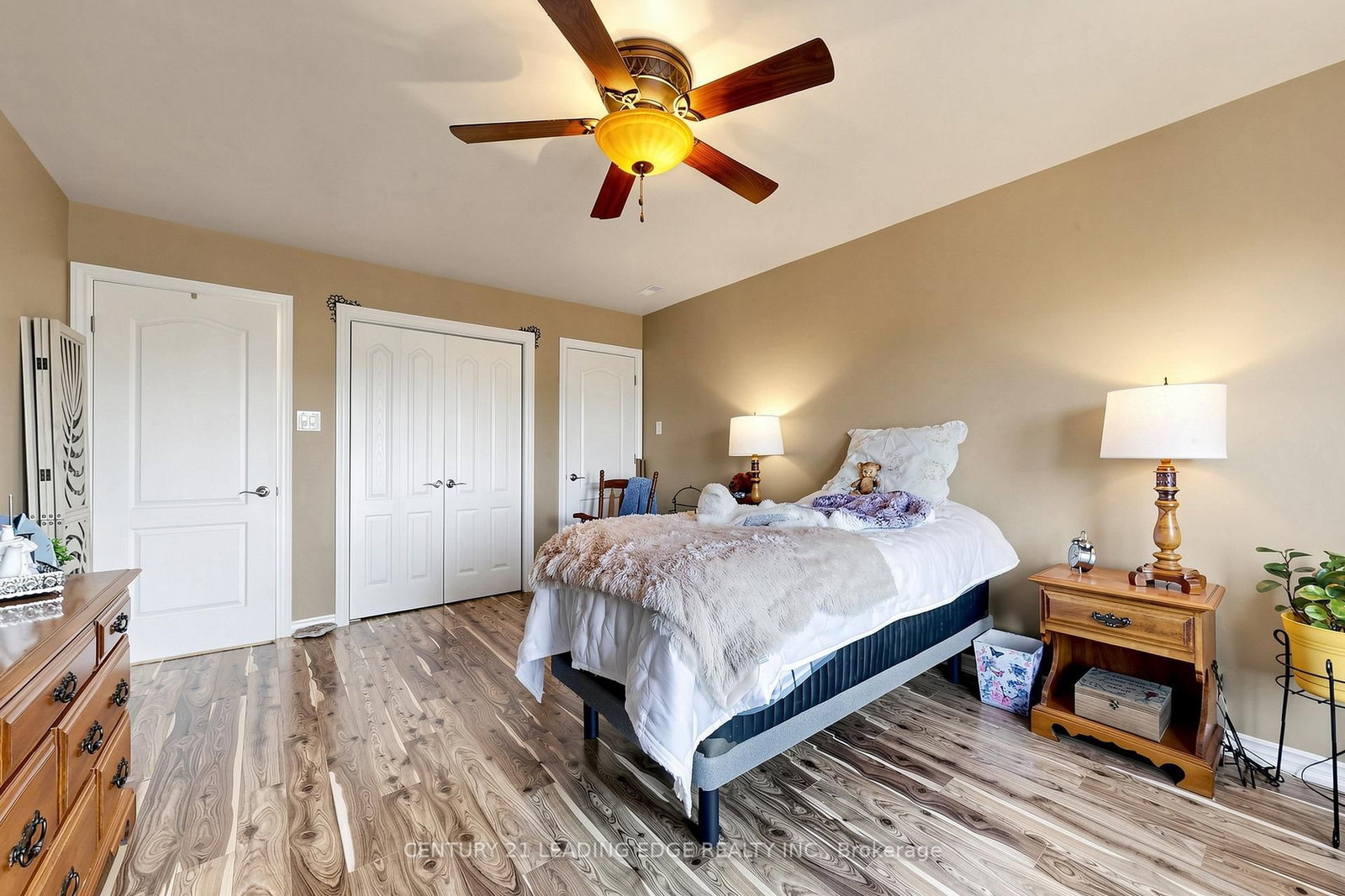 27 Robert Street • Georgina, ON photo 32