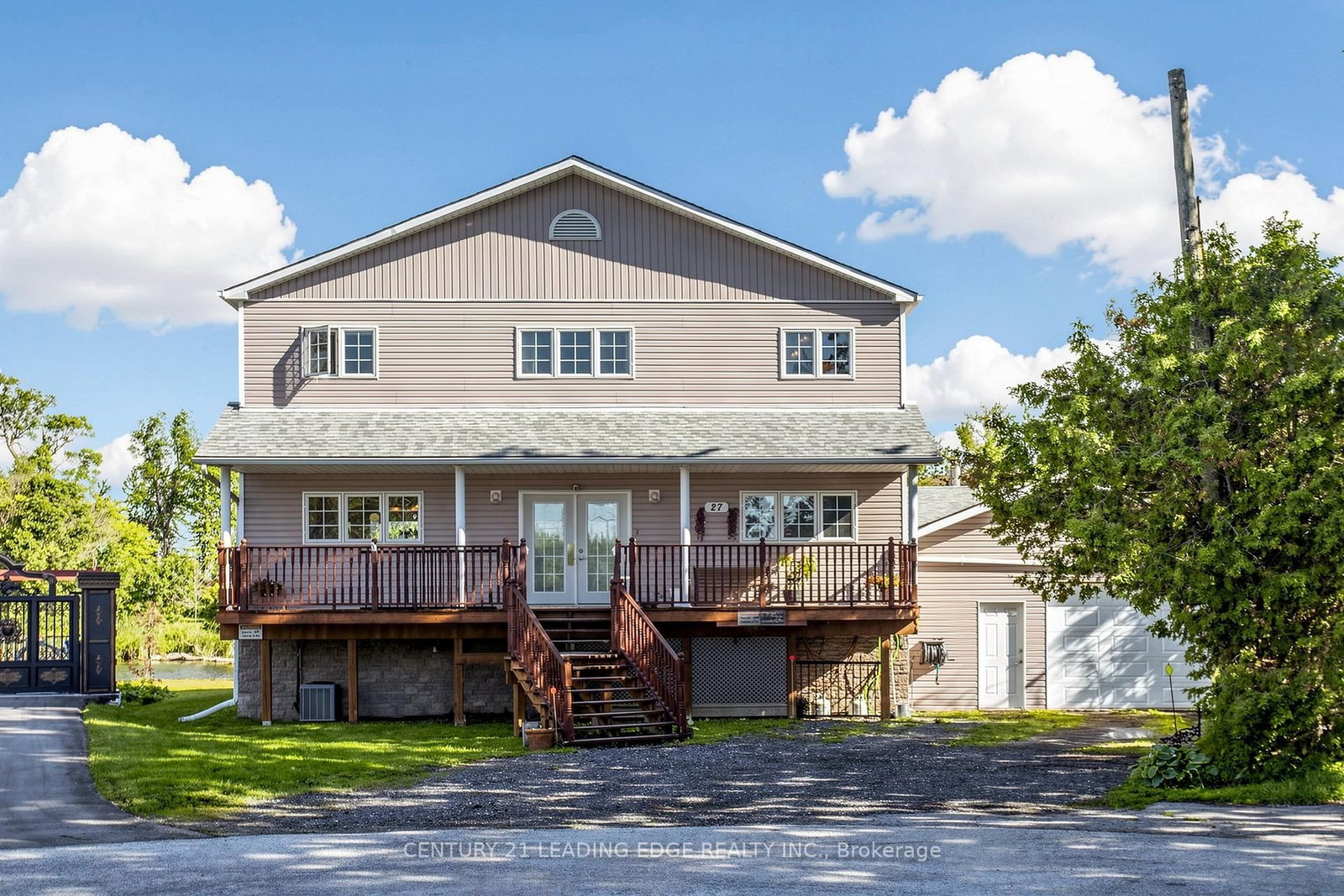27 Robert Street • Georgina, ON photo 4