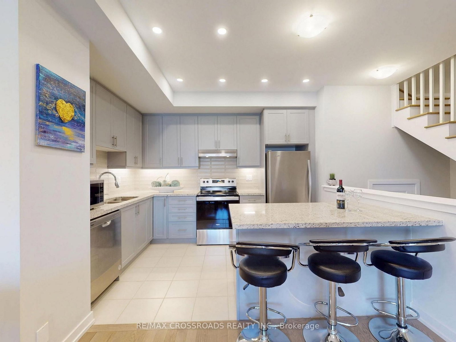 9 Oscar Steeper Lane • Markham, ON photo 4