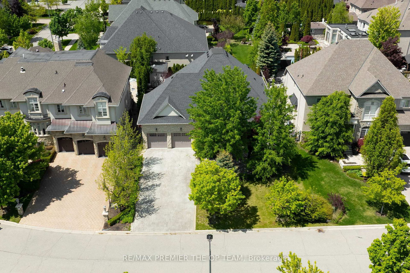 56 Park Ridge Drive • Vaughan, ON photo 3