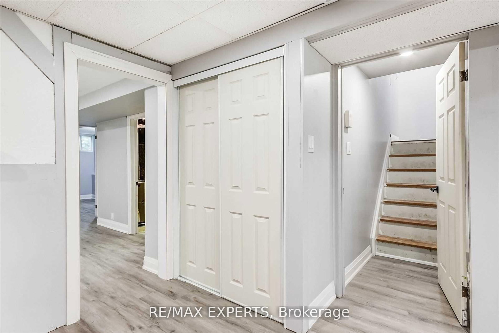 Lower - 39 The Boulevard, New Tecumseth 2