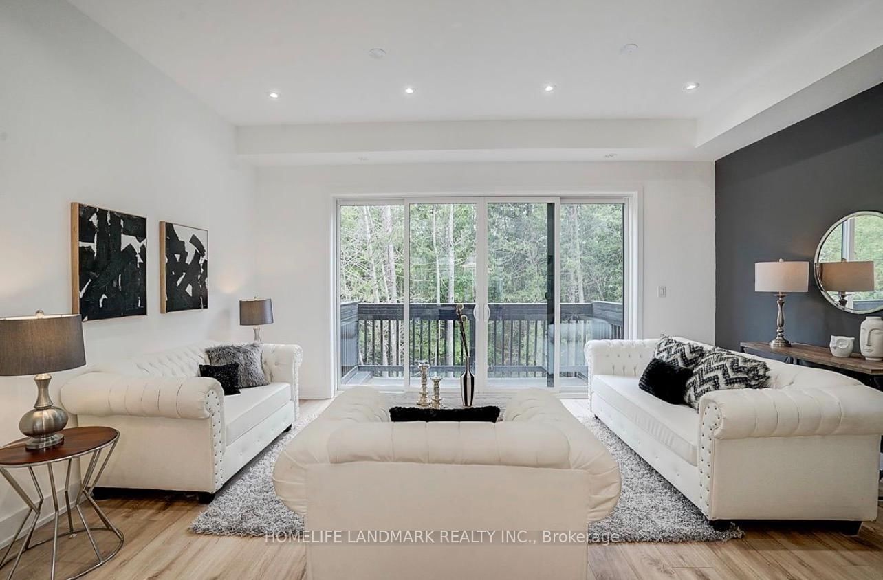 29 Chestnut Court • Aurora, ON photo 12