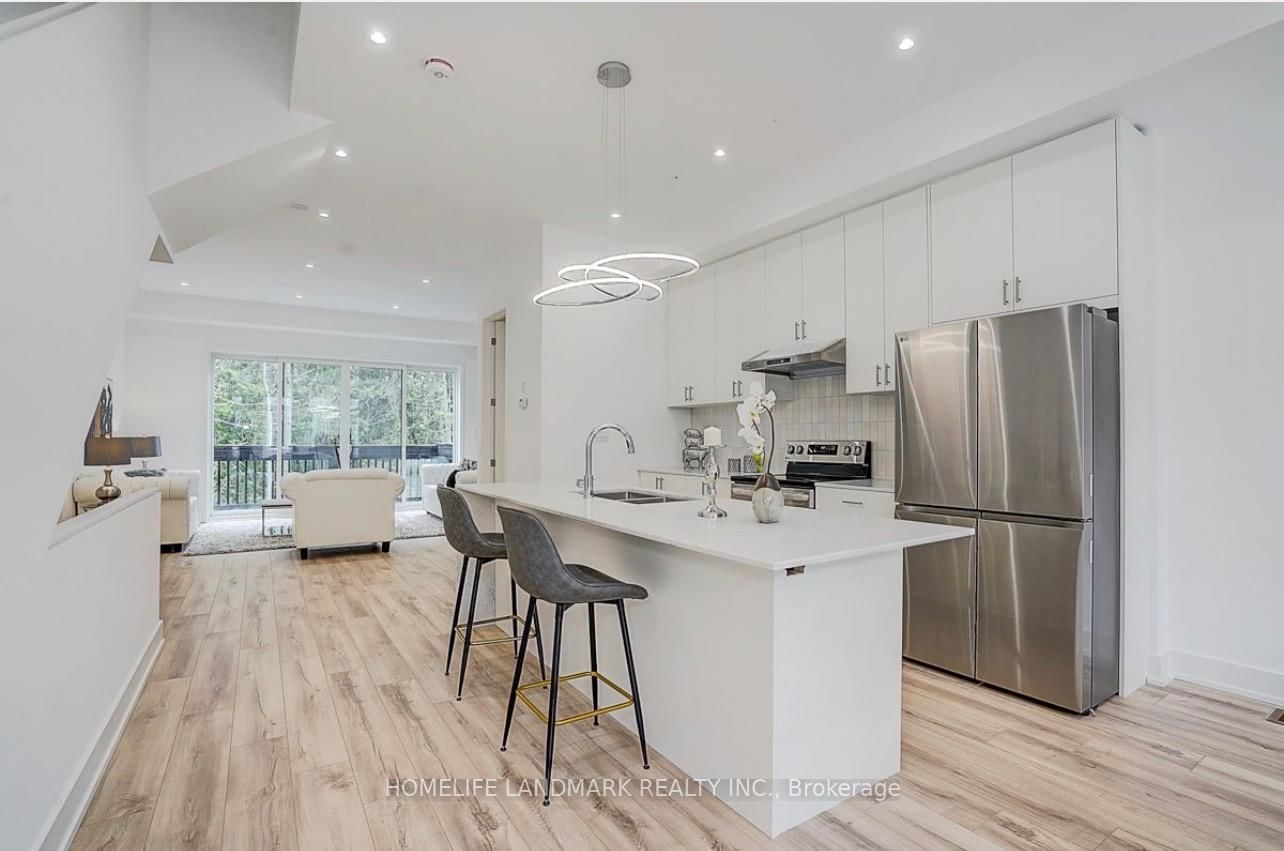 29 Chestnut Court • Aurora, ON photo 18