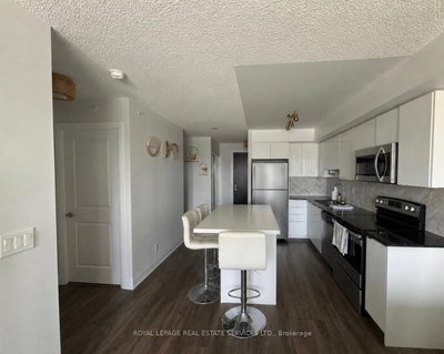 Unit 718 — 370 Highway 7 Avenue E — photo 5