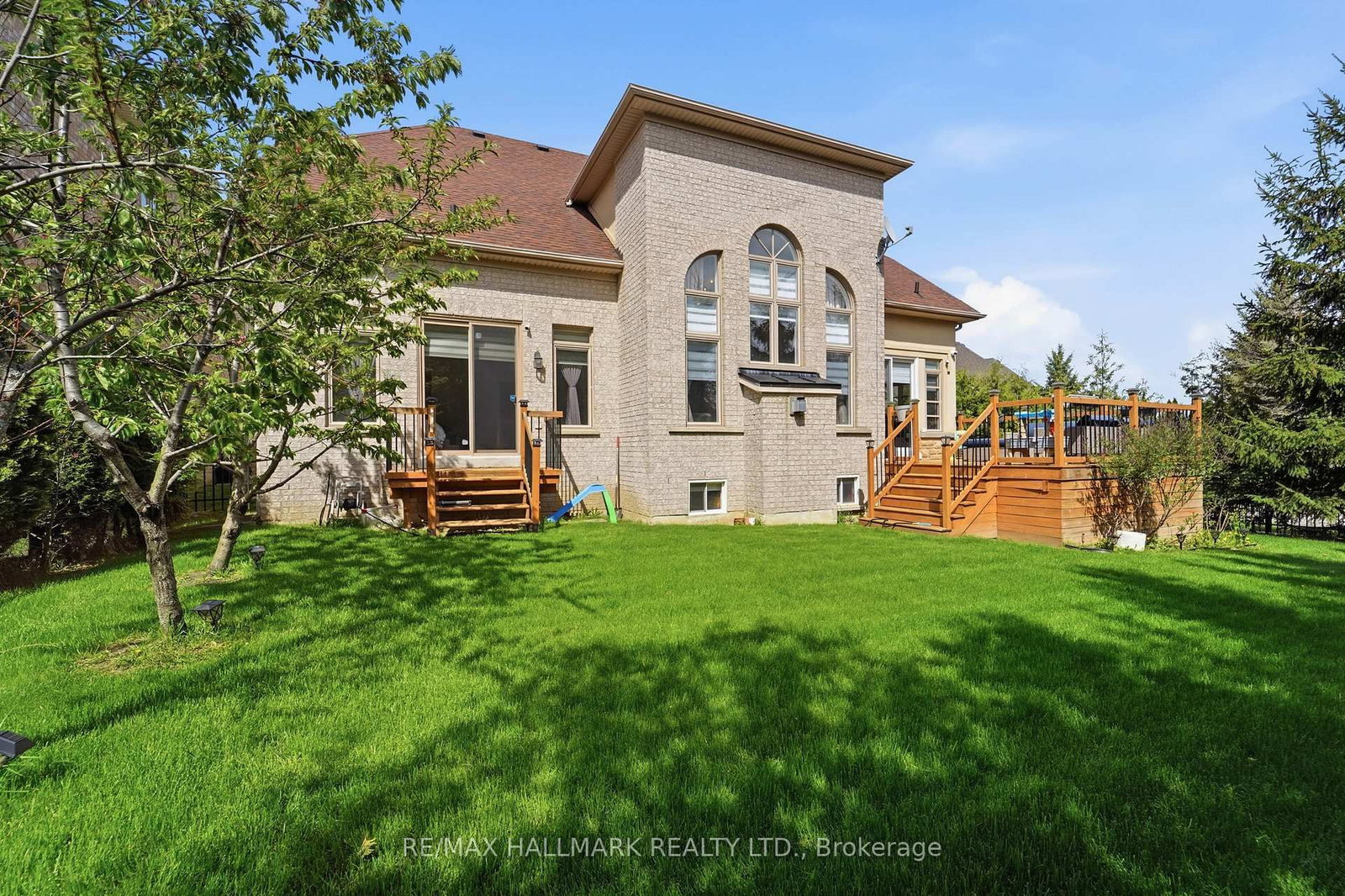 11 Pagean Drive • Richmond Hill, ON photo 49