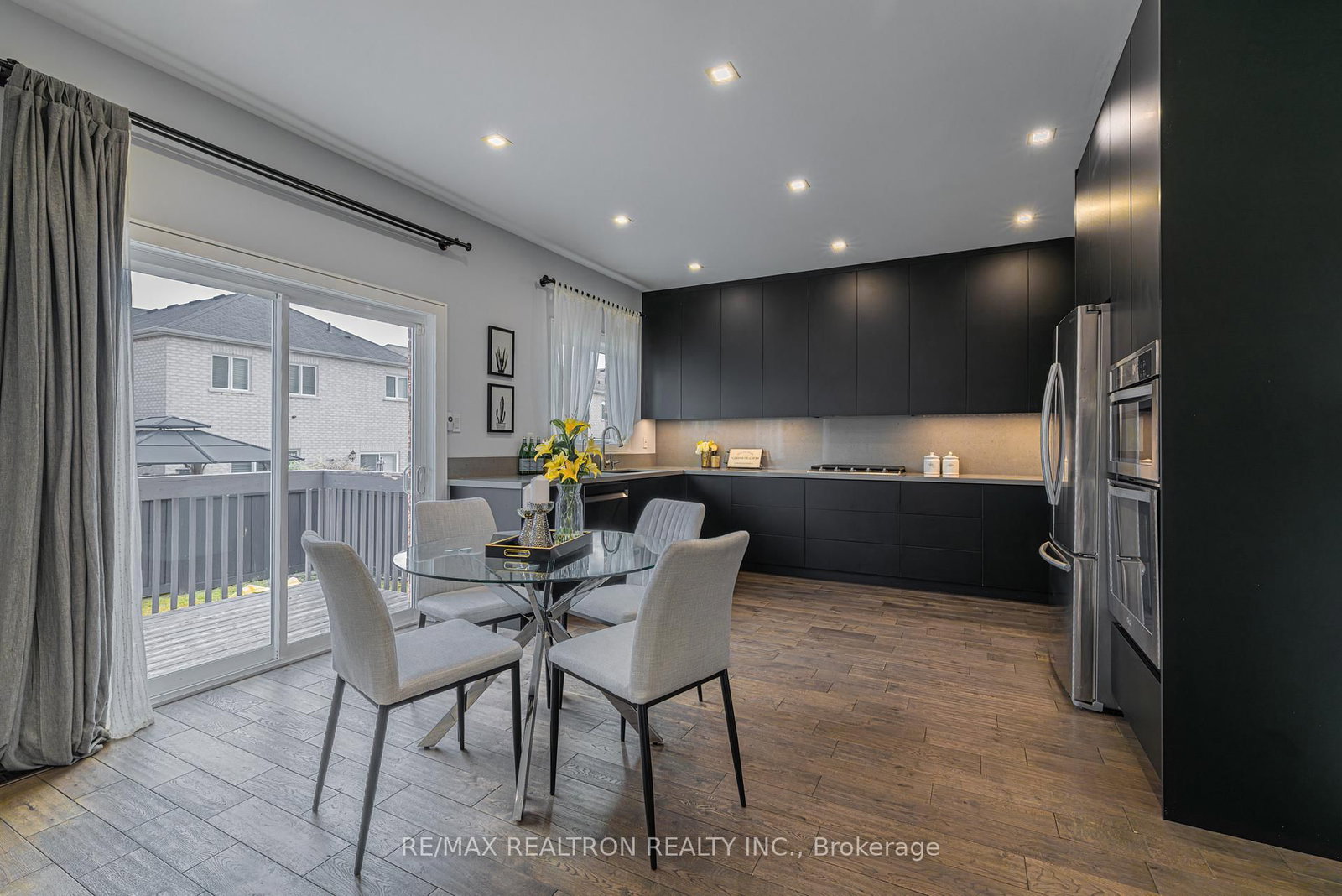 143 Shelbourne Drive • Vaughan, ON photo 17