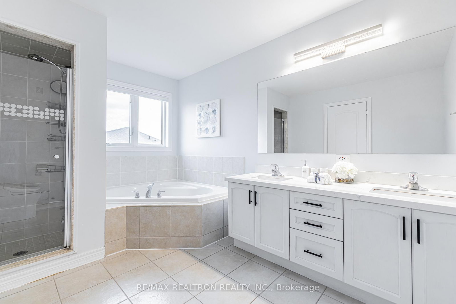 143 Shelbourne Drive • Vaughan, ON photo 23