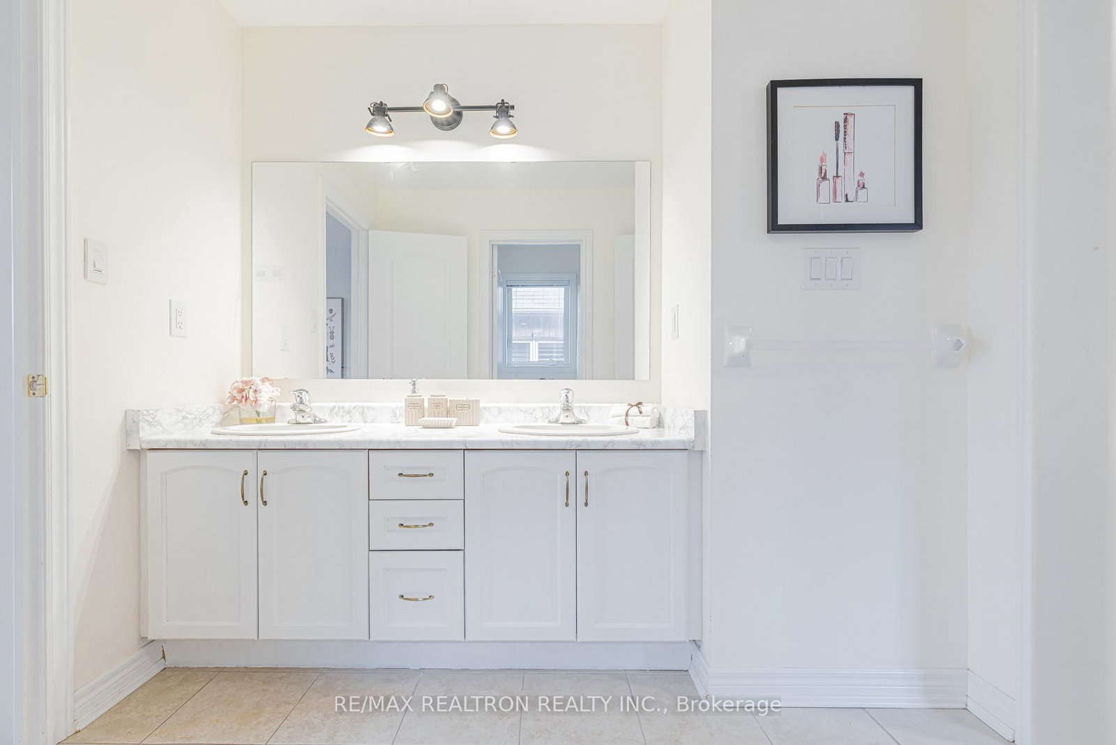 143 Shelbourne Drive • Vaughan, ON photo 27