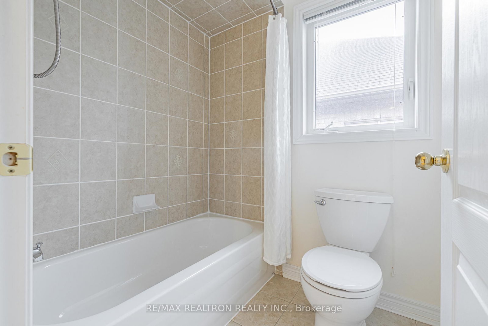 143 Shelbourne Drive • Vaughan, ON photo 28