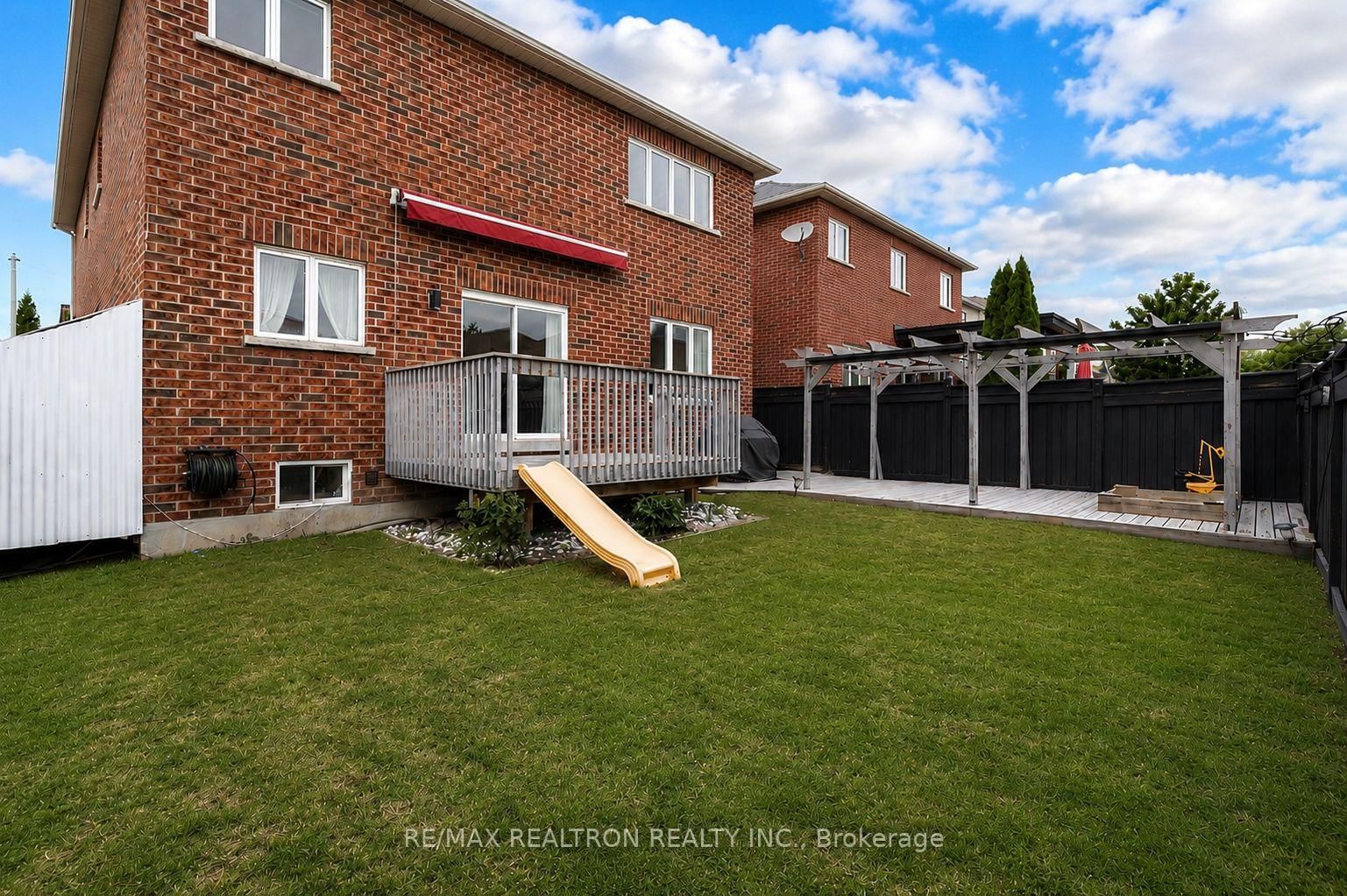 143 Shelbourne Drive • Vaughan, ON photo 39