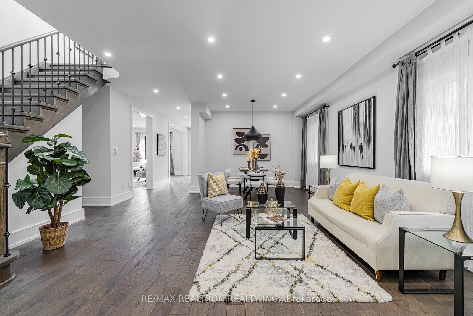 143 Shelbourne Drive • Vaughan, ON photo 7
