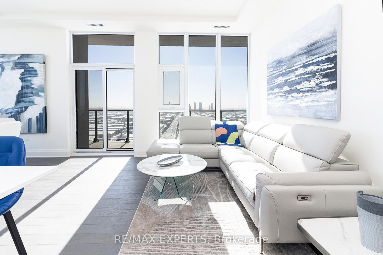8960 Jane Street • #PH111 • Vaughan, ON photo 11