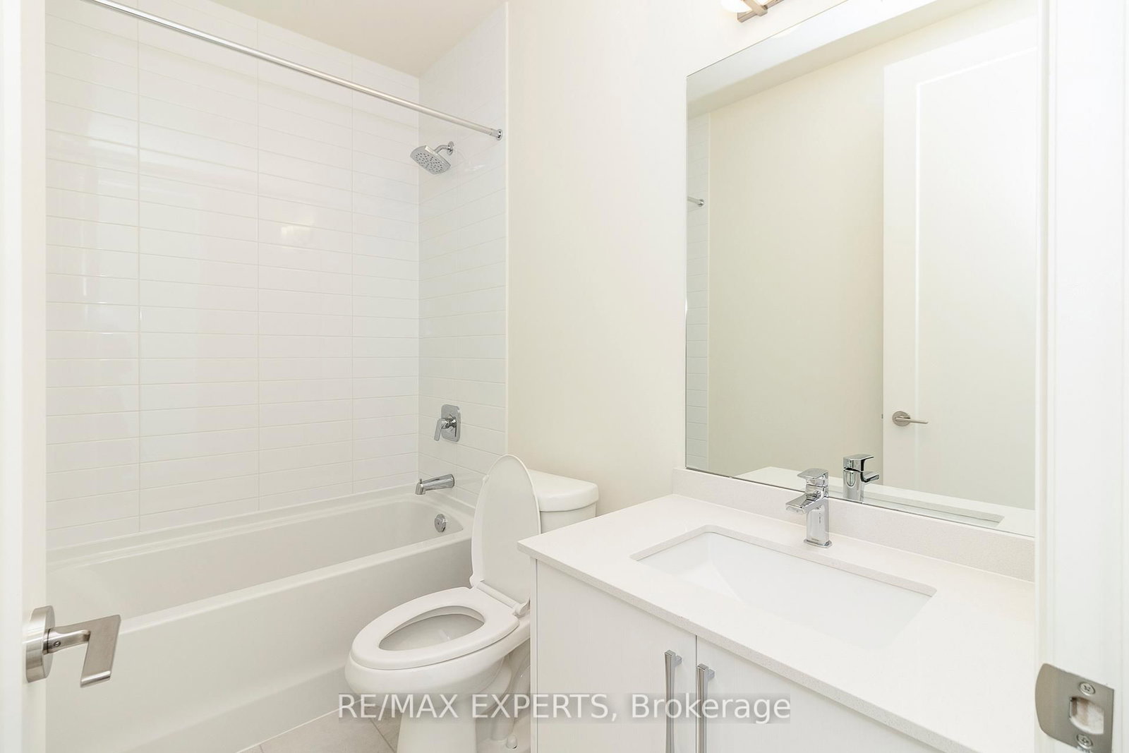 8960 Jane Street • #PH111 • Vaughan, ON photo 23