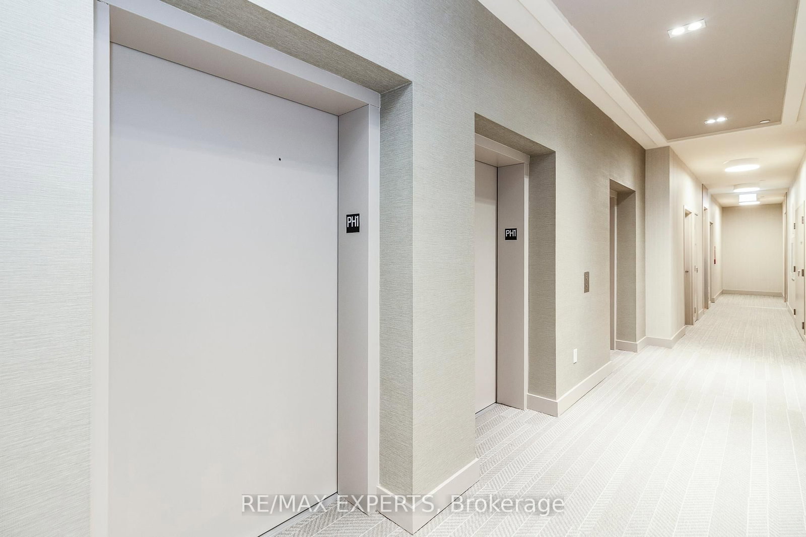 8960 Jane Street • #PH111 • Vaughan, ON photo 27