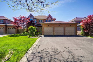 32 Dumfries Drive