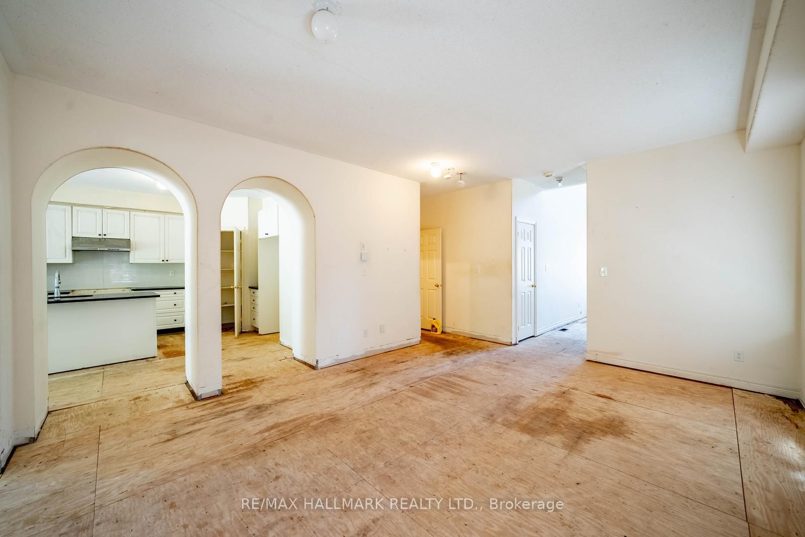 244 Greenwood Road • Whitchurch-Stouffville, ON photo 12