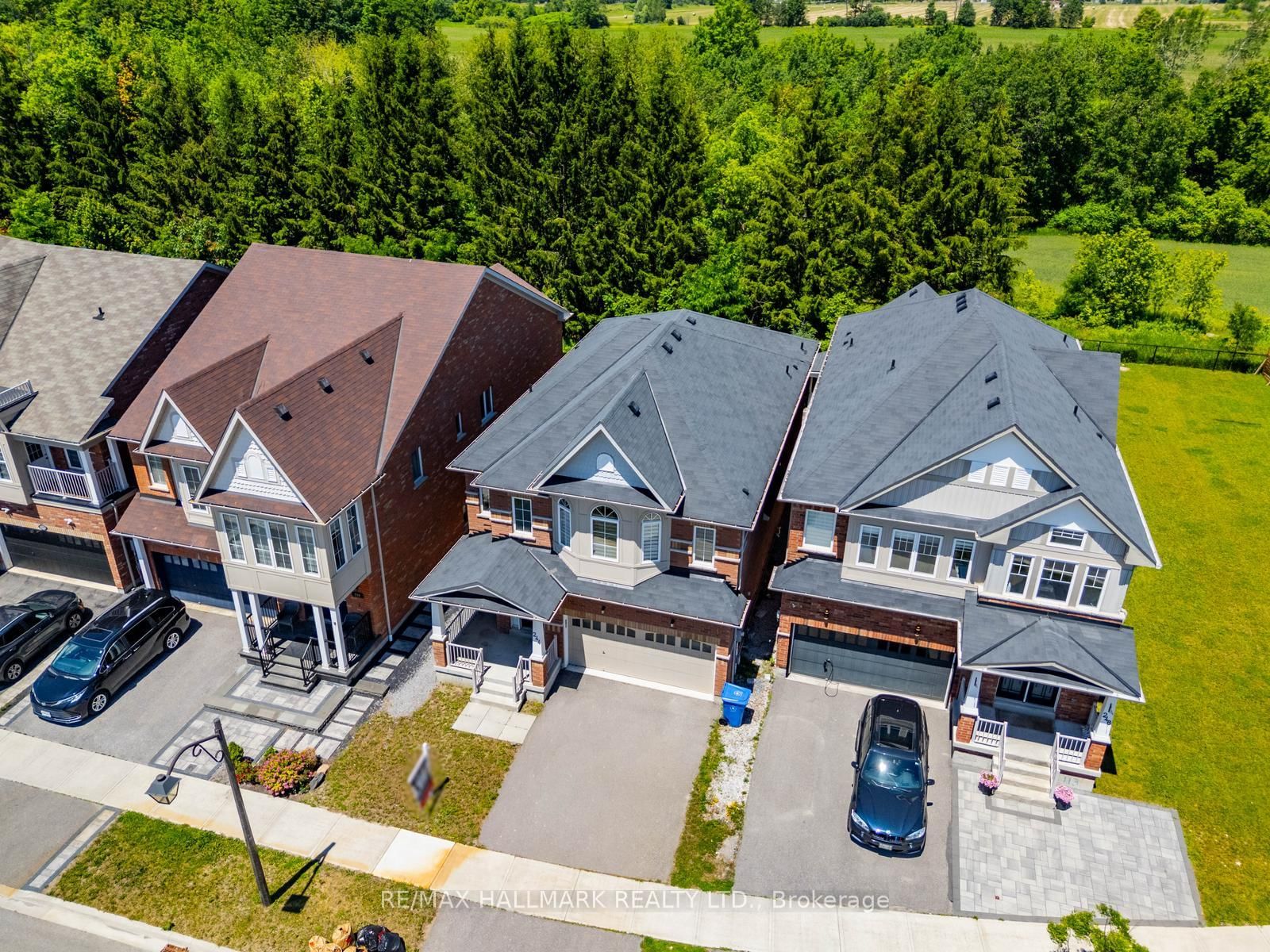244 Greenwood Road • Whitchurch-Stouffville, ON photo 5