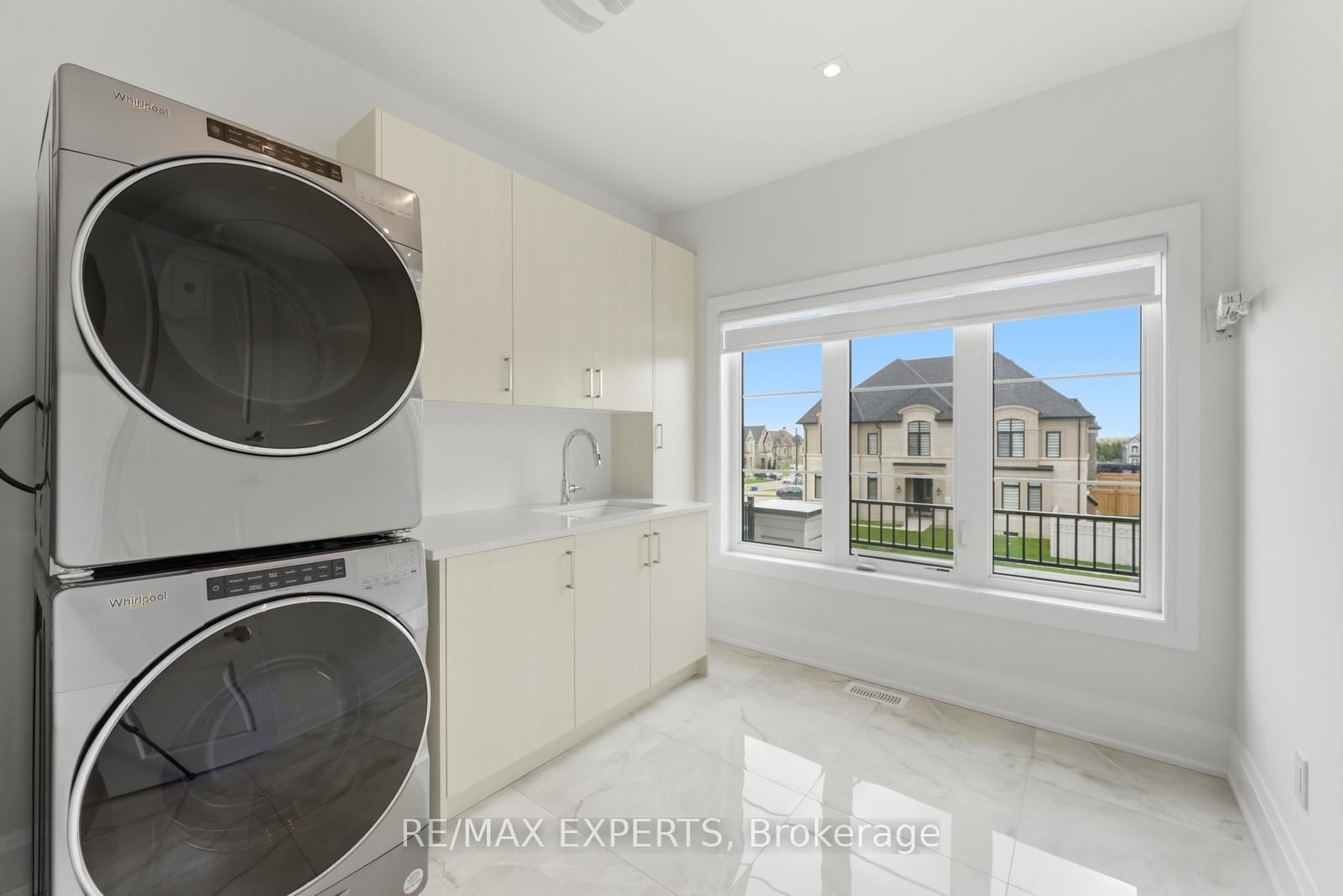 15 Sculpture Garden Lane • Vaughan, ON photo 39
