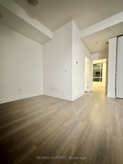 Unit 515 — 8763 Bayview Avenue — photo 6