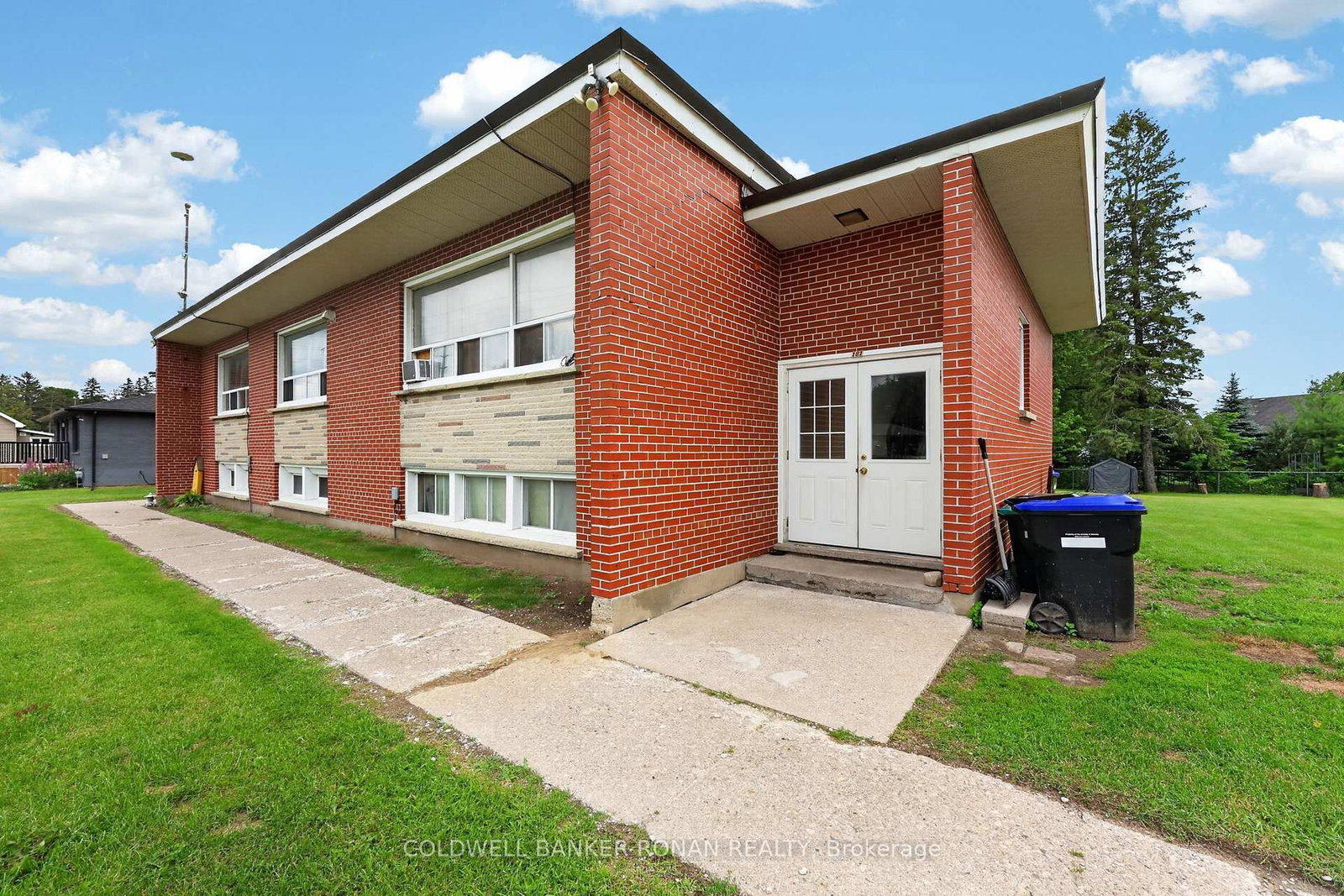 181 Murphy Road • Essa, ON photo 8