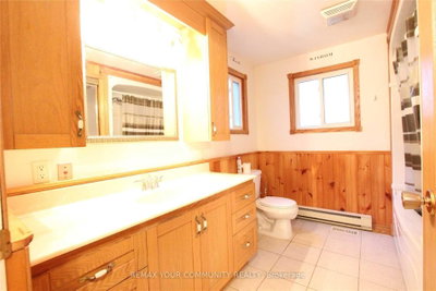 184 Riverbank Drive • Georgina, ON photo 9