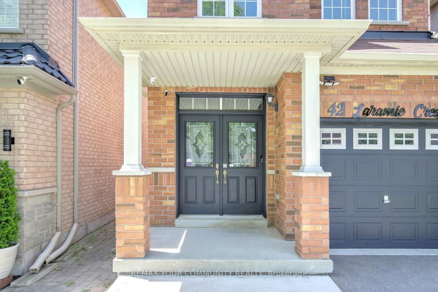 42 Laramie Crescent