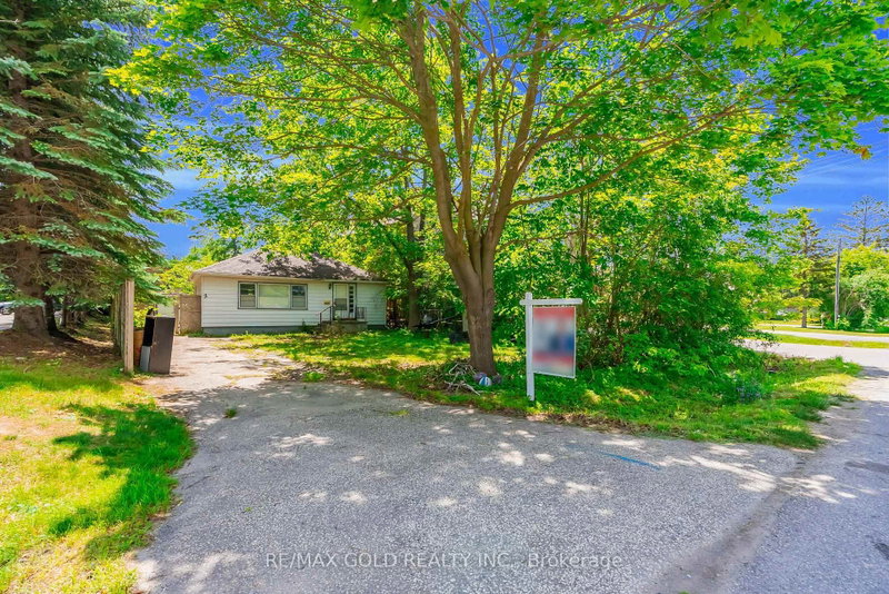 3 Aubrey Avenue
