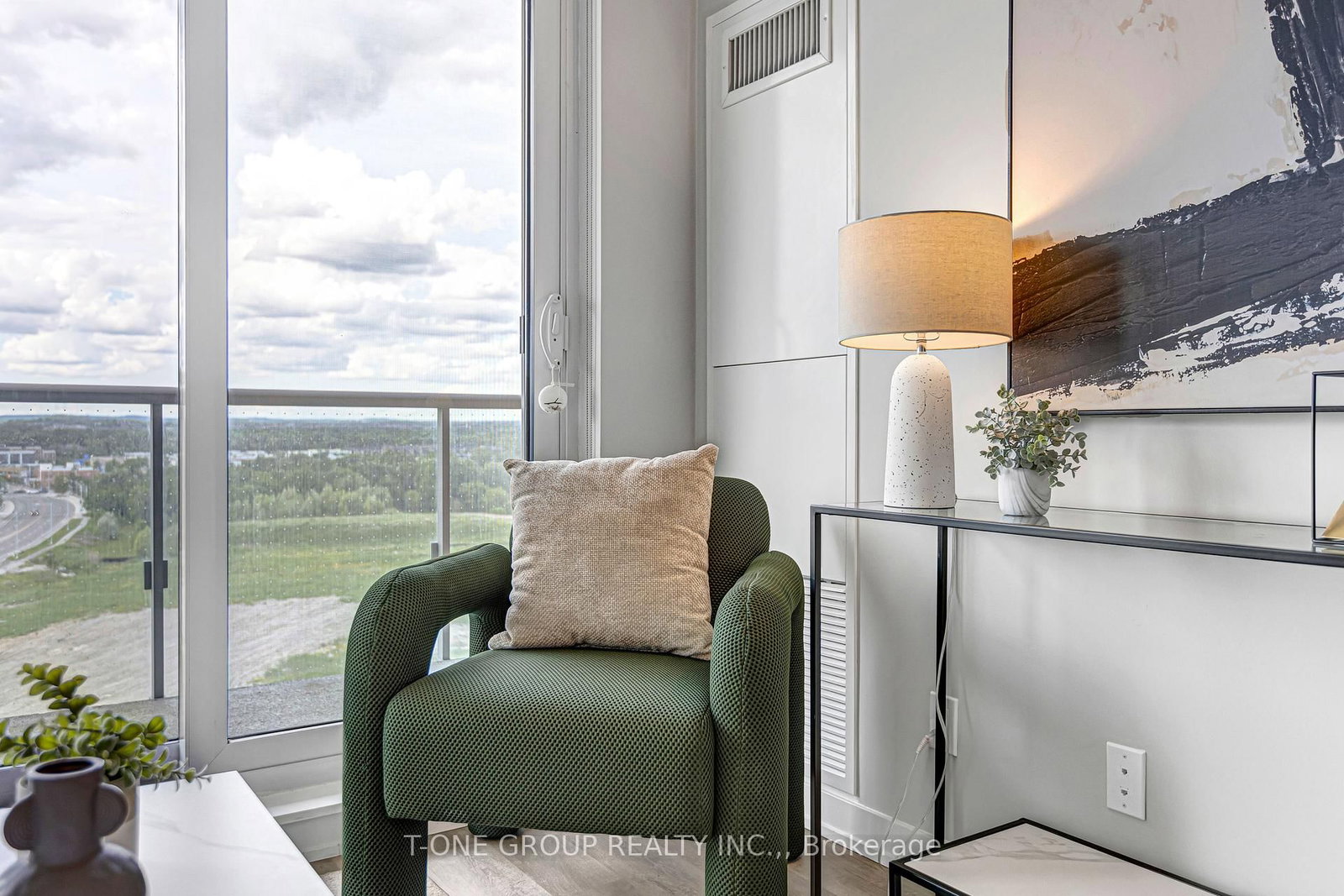 292 Verdale Crossing • #1007 • Markham, ON photo 12