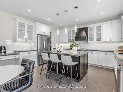1787 Emberton Way • Innisfil, ON photo 8