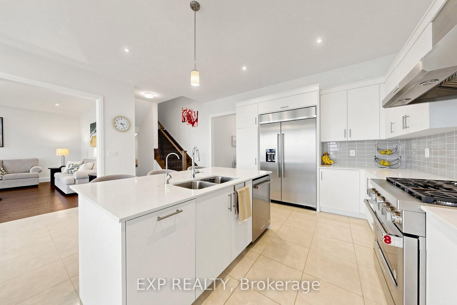 9 Backhouse Drive • Richmond Hill, ON photo 5