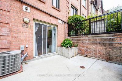 75 E Weldrick Road • #938 • Richmond Hill, ON photo 5