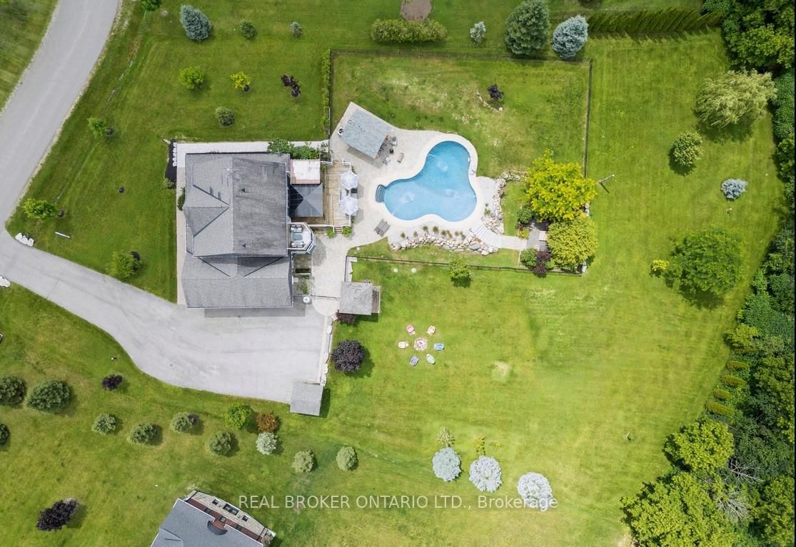 27 Bagshaw Crescent • Uxbridge, ON photo 40