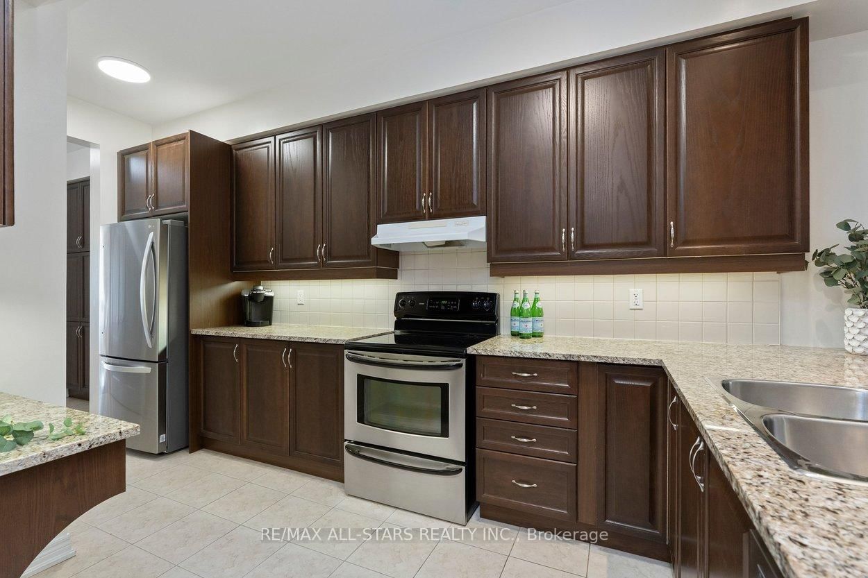 52 Oasis Way • Markham, ON photo 10