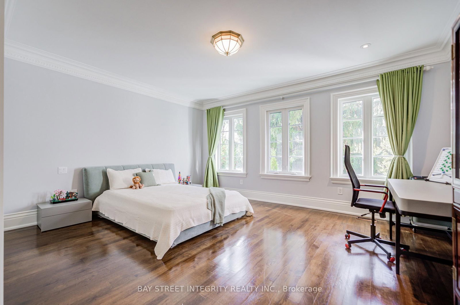 9 Highland Crt, Aurora, view 22