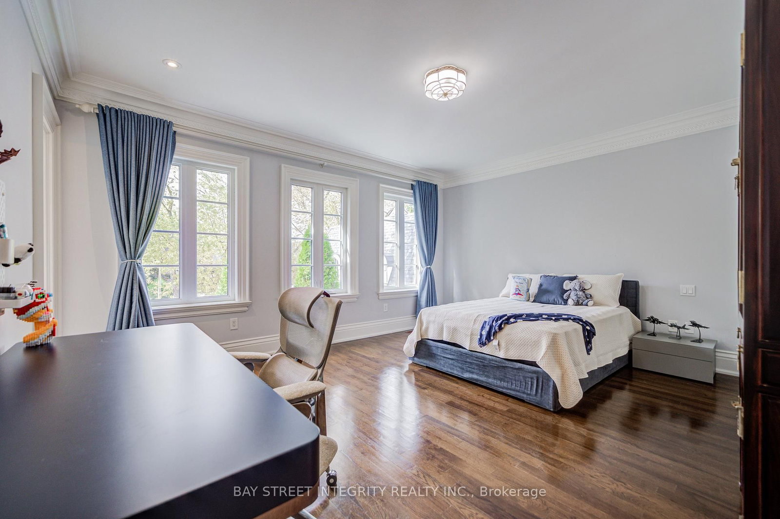 9 Highland Crt, Aurora, view 24