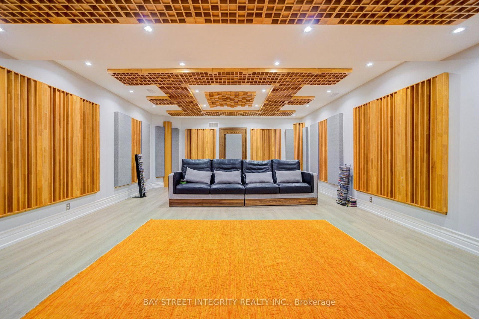 9 Highland Crt, Aurora, view 34