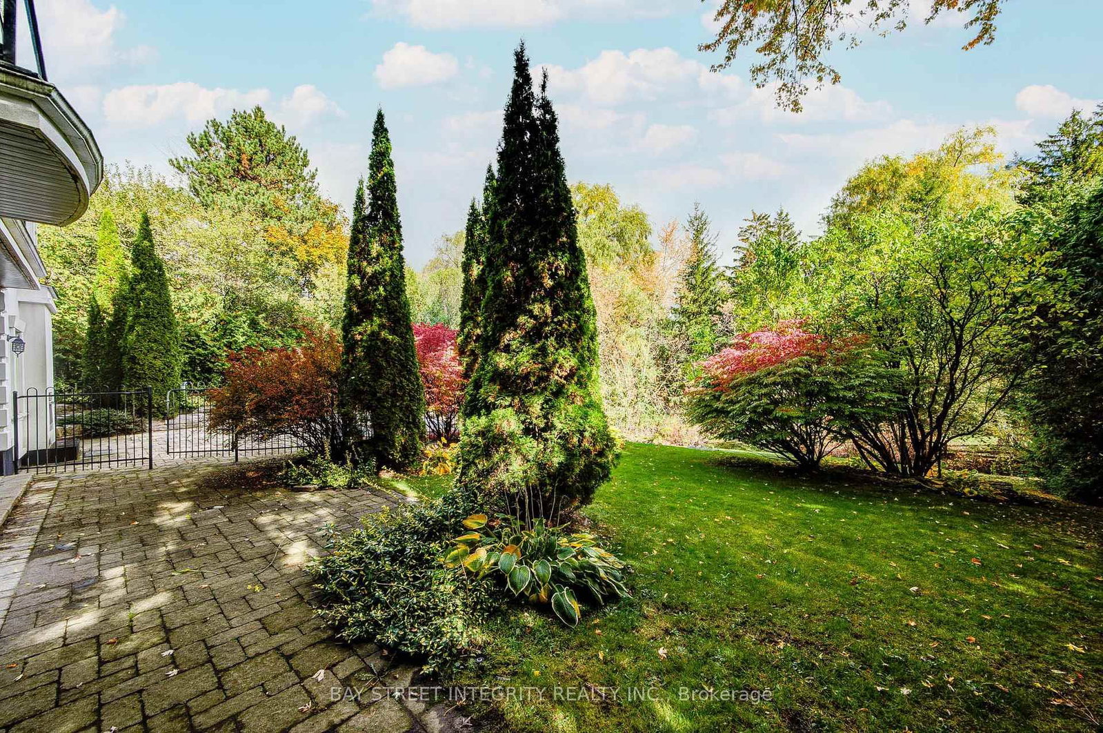 9 Highland Crt, Aurora, view 36