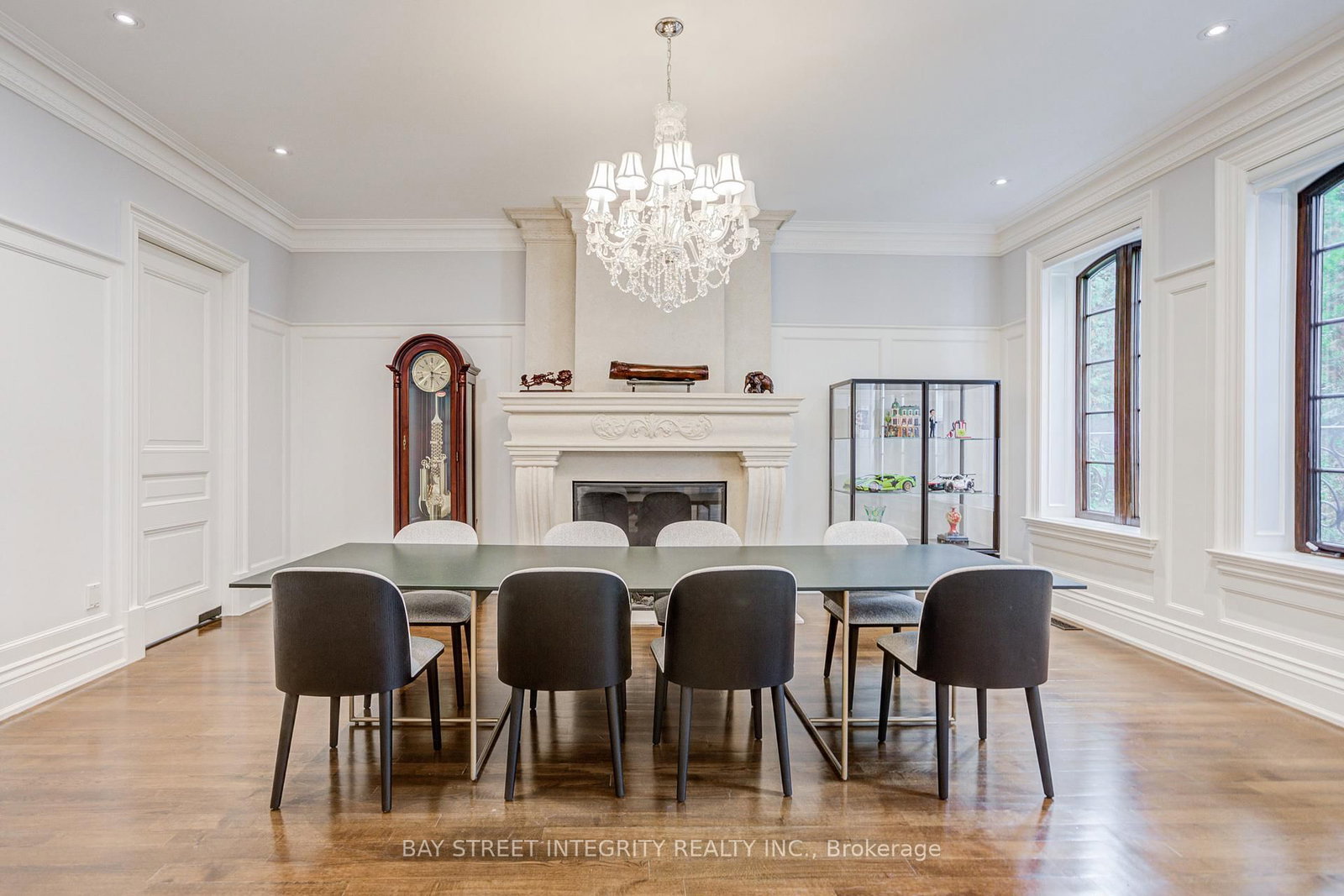9 Highland Crt, Aurora, view 6
