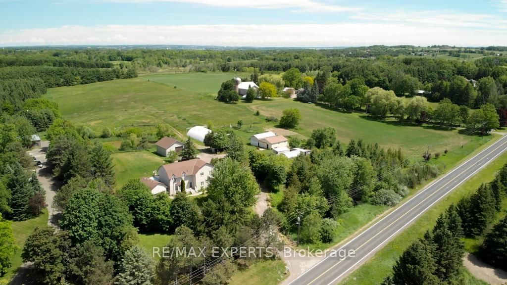 7440 17th Side Road • King, ON photo 2