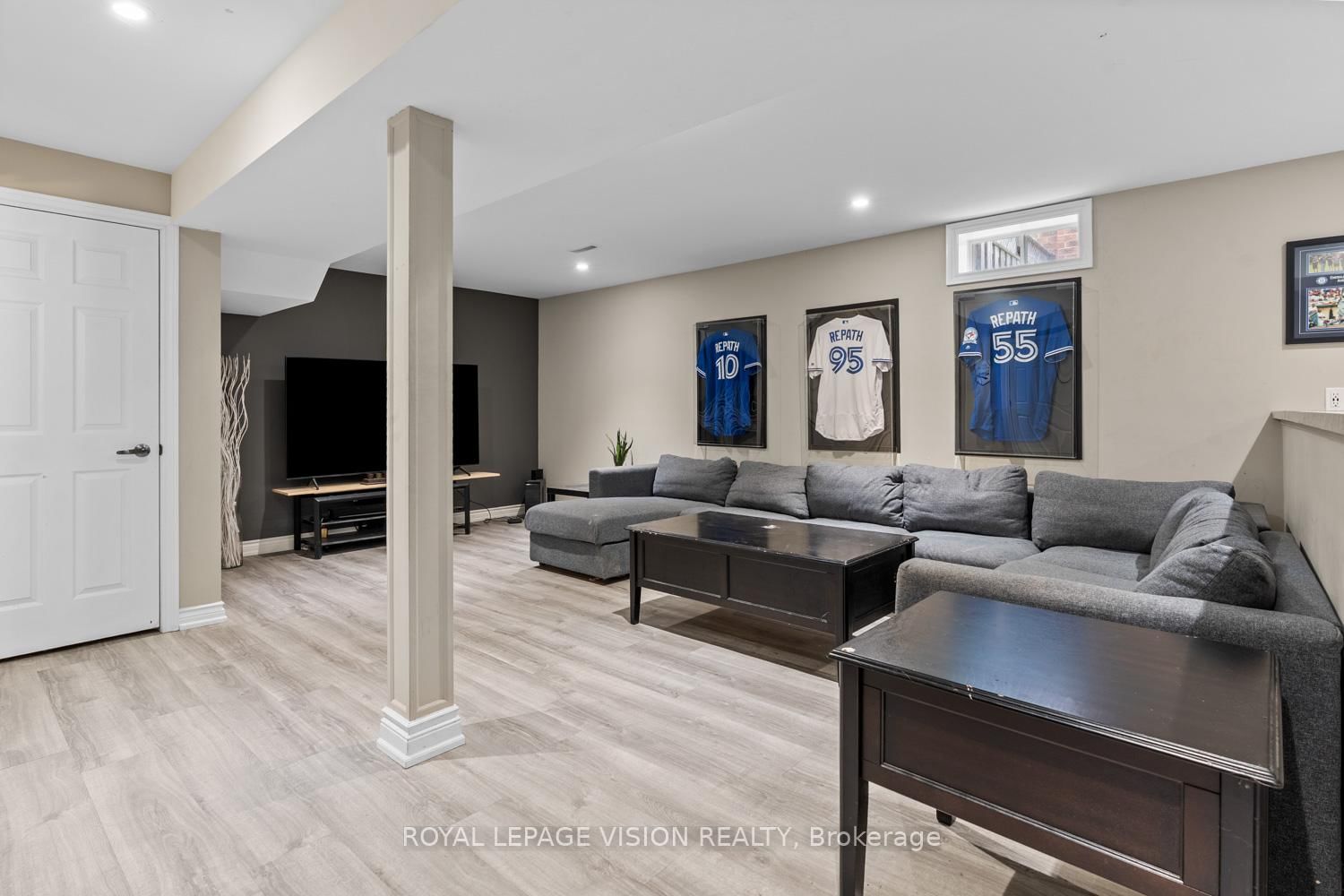 83 Bergin Road • Newmarket, ON photo 32