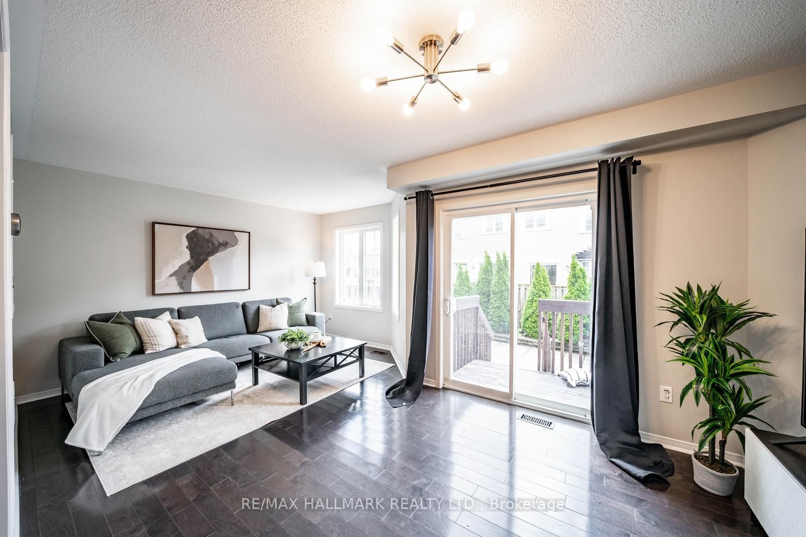 85 Vera Lynn Crescent • Whitchurch-Stouffville, ON photo 11